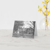 Roitelet construisant la carte vierge de note (Fleur jaune)