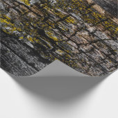 Rol bruine mossy houtslijp met gele lichen cadeaupapier (Hoek)