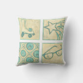 Roller Rink Woodblock Tekening door Chariklia Zarr Kussen (Achterkant)