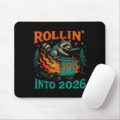 Rollin’ Into 2026 Funny Raccoon Dumpster Fire  Muismat (Met muis)