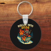 Rollin Into 2026 Raccoon Funny Dumpster Fire 2025  Sleutelhanger (Voorkant)