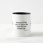 Romains 4:8 KJV Bible Verse Mug à deux tons (Centre)
