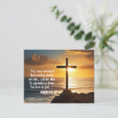 Romains 8:38-39 Écriture Carte postale (Debout devant)