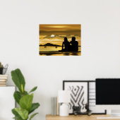 Romance mooi landschap op een paar stranden poster (Thuiskantoor)