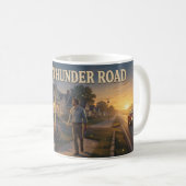 Romance sur Thunder Road au crépuscule Mug (Devant droit)