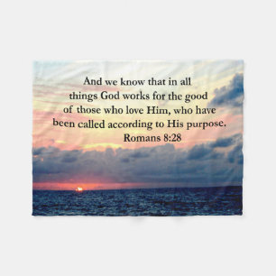 ROMANS 8:28 FAITH FLEECE DEKEN