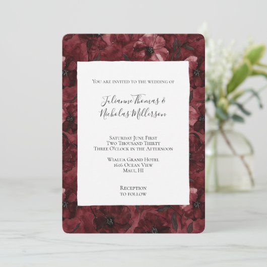 Romantic Burgundy Red Floral Wedding Kaart (Staand voorkant)