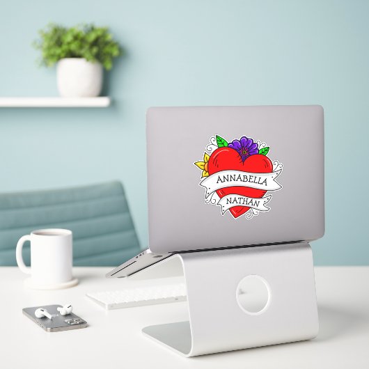 Romantic Couple's Gift | Kunst met Tattoo stijl Sticker (Laptop op bureau)