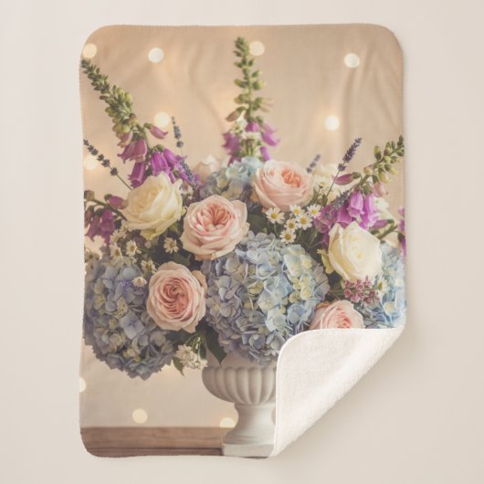 Romantic Hydrangea and Rose Bouquet Sherpa Deken (Voorkant)