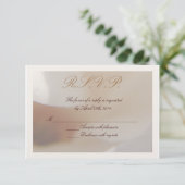 Romantic Ivory Magnolia Wedding RSVP (Staand voorkant)