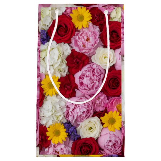 Romantic Mixed Floral Bouquet Pattern with Roses Klein Cadeauzakje (Voorkant)