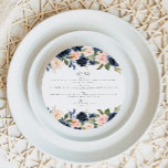 Romantic Navy Blush Floral Circle Diner Carte Menu<br><div class="desc">Ce menu du dîner présente d'élégants flancs bleu marine et rose pastel d'aquarelle avec une combinaison de polices simple et intemporelle. C'est le menu parfait pour le couple classique romantique mais il peut être modifié pour convenir à tout événement que vous avez en tête.</div>