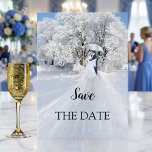 Romantic Winter Wonderland Enregistrer la carte Da<br><div class="desc">Un mariage d'hiver romantique Enregistrer la carte Date avec une peinture d'une scène d'hiver merveilleux avec un couple avec un parapluie.</div>
