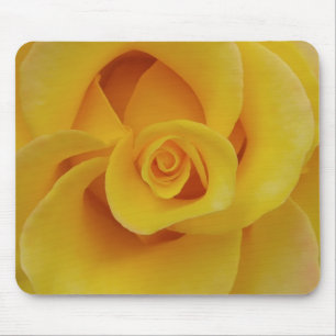 Romantic Yellow Rose Petals Muismat