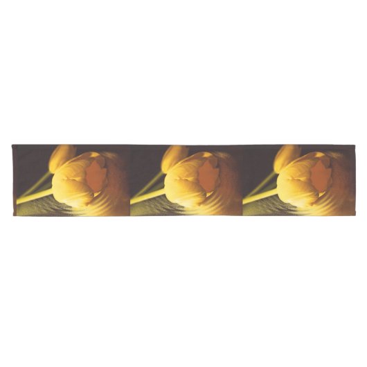 Romantic Yellow Tulip Korte Tafelloper (Horizontaal)