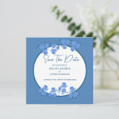 Romantique Dusty Blue Floral Faire-part (Debout devant)