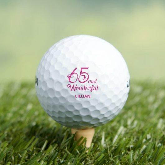 Romantisch 65ste geschenk voor vrouw – Pink Script Golfballen (Insitu Shirt)