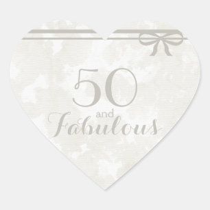 Romantisch en Elegant Grijs "50 en Fabulous" Hart Sticker
