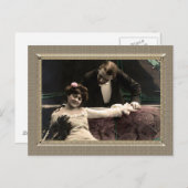 Romantisch paar - staren over haar schouder briefkaart (Voorkant / Achterkant)