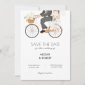 Romantisch stel dat op een fiets rijdt bruiloft save the date (Voorkant)