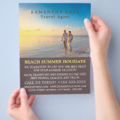 Romantisch stel op het strand, reisbureaureclame flyer (Hand)