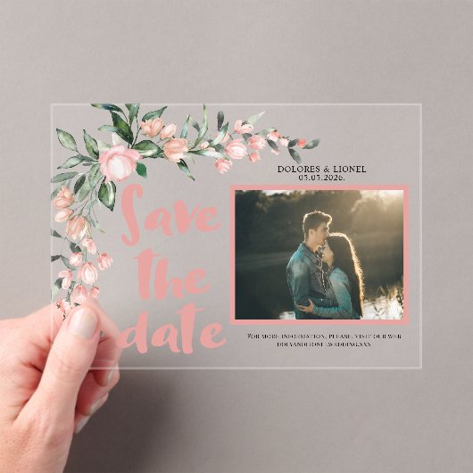 Romantische Blush Pink Bloemenfoto Sla de datum op Acryl Uitnodigingen (Insitu (Draagbaar))