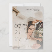 Romantische elegante witte overlay foto bruiloft kaart (Voorkant)