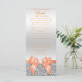 Romantische koraal boog & zilveren glitter bruilof menu (Staand voorkant)