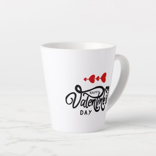 Romantische Red Hearts Valentijn's Day Design Latte Mok (Rechterhoek)