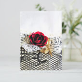 Romantische rode roos en witte kant (Staand voorkant)