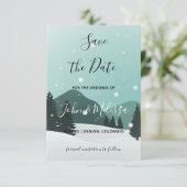 Romantische Winter Wedding Snowy Forest & Mountain Save The Date (Staand voorkant)