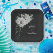 Romantische witte bloemen & groene bladeren zwart papieren bordje (Feest)