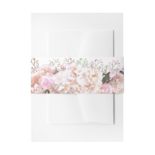 Romantische witte hoofdbrandkranen roze rozen uitnodigingen wikkel