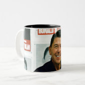 Ronald Reagan Tweekleurige Koffiemok (Voorkant links)