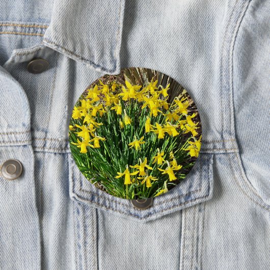 Rond 10 Cm Badge de Spring Yellow (En situation)