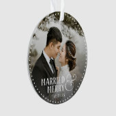 Rond Nouveaux mariés Mariés et joyeux ornement acr (devant)