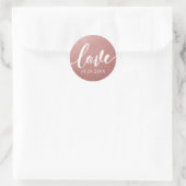Rond Rose Gold Wedding Favor Sticker Date & Love Script (Sac)
