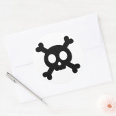 Rond Sticker crâne et os croisés (Enveloppe)