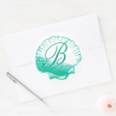 Rond Sticker en coquille monogramme de mer foncée (Enveloppe)