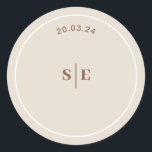 Rond Sticker Mariage d'enveloppe SOPHIA Modern Desert B<br><div class="desc">Complétez votre SOPHIA Invitation Suite avec notre Sticker SOPHIA Envelope,  avec des tons dessert. Cet autocollant est également parfait pour les faveurs de mariage et les sacs/cônes de confetti.</div>