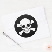 ROND STICKER SKULL ET CROSSBONES (Enveloppe)