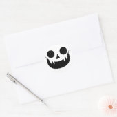 Rond Sticker Visage Citrouille Vampire mignon (Enveloppe)