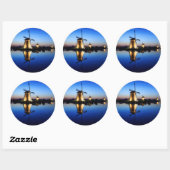 Rond Windmills at Blue Hour round sticker (Feuille)