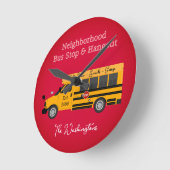 Ronde Arrêt de bus de quartier et horloge (Angle)