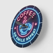 Ronde ☕ Coffeecore Horloge Café Mème Sip Smile Répéter (Angle)