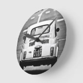 Ronde Fiat 500, Cinquecento, à Rome, horloge (Angle)