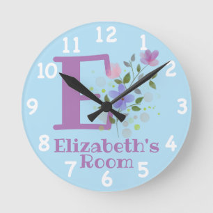 Ronde Horloge dans un design floral avec nom et initiale