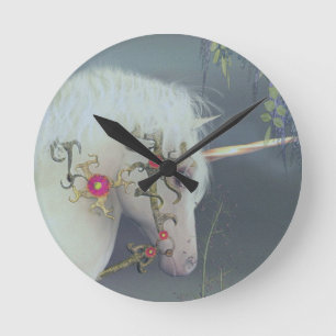 Ronde Horloge de licorne d'imaginaire