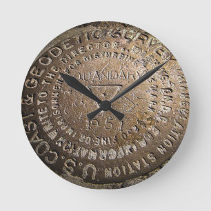 Ronde Horloge de référence de Quandeaster Fourteener U