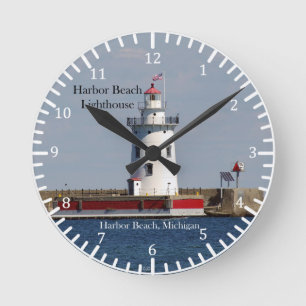 Ronde Horloge Harbour Beach Lighthouse
